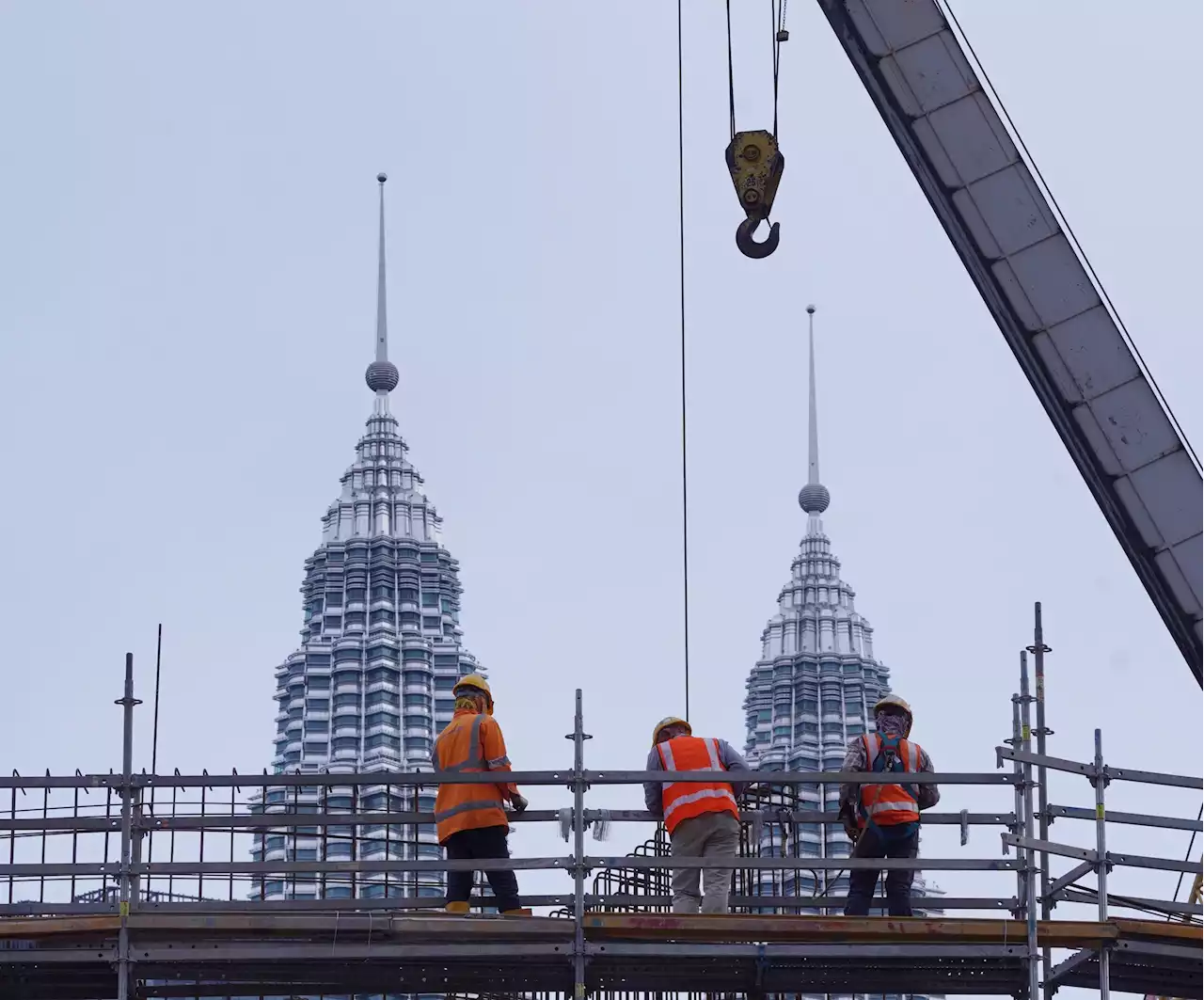 (PARLIMEN) ‘Jumlah pekerja asing di Malaysia masih terkawal’-Timbalan Menteri