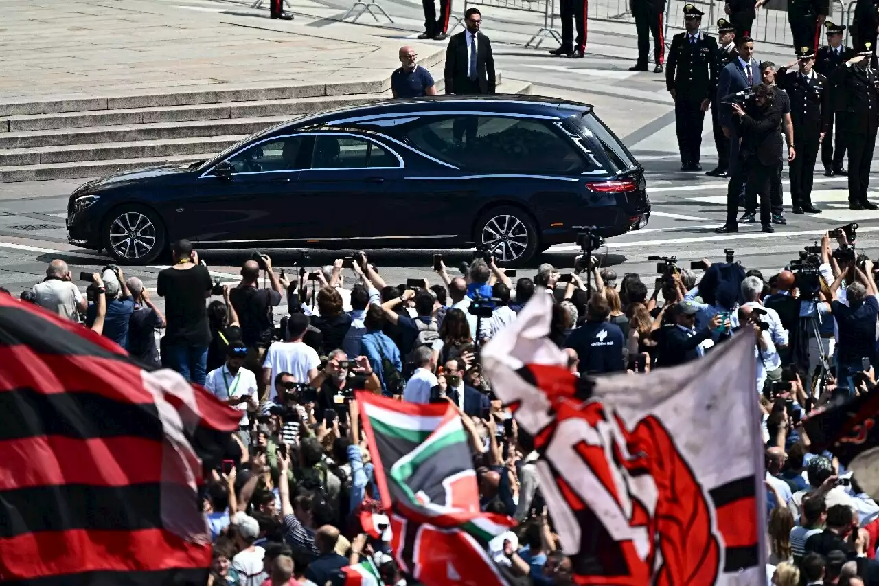 Silvio Berlusconi : un dernier hommage officiel et populaire aux funérailles d'Etat