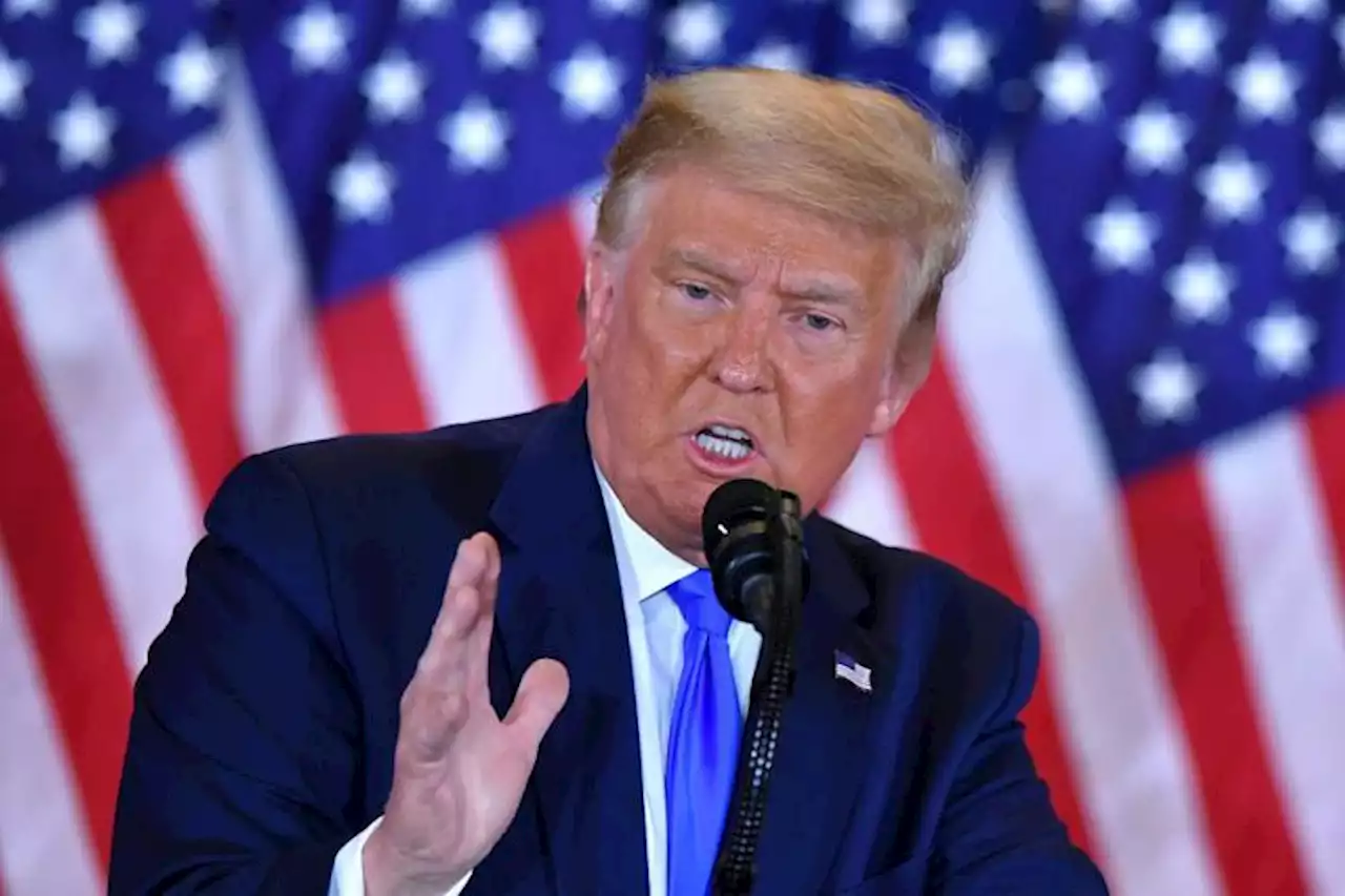 Trump incriminato a Miami attacca: 'Biden è corrotto, vogliono rubare elezioni'