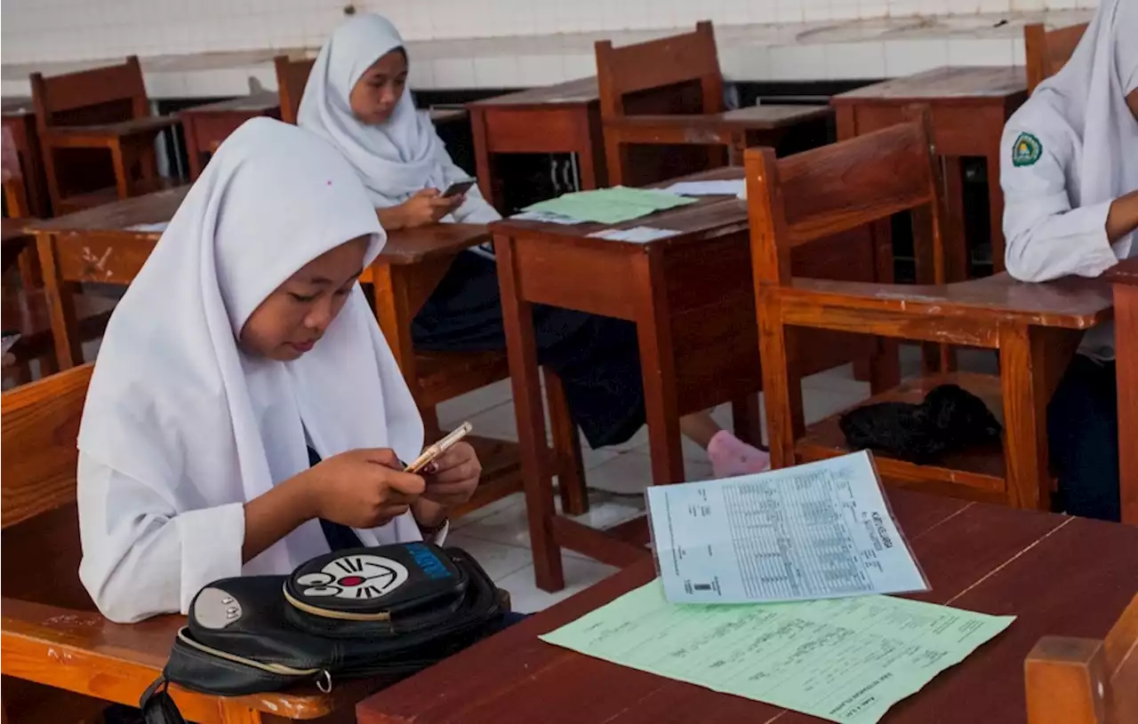 PPDB SMAN/SMKN Jateng 2023, Ganjar Tambah Kuota 7.920 Kursi