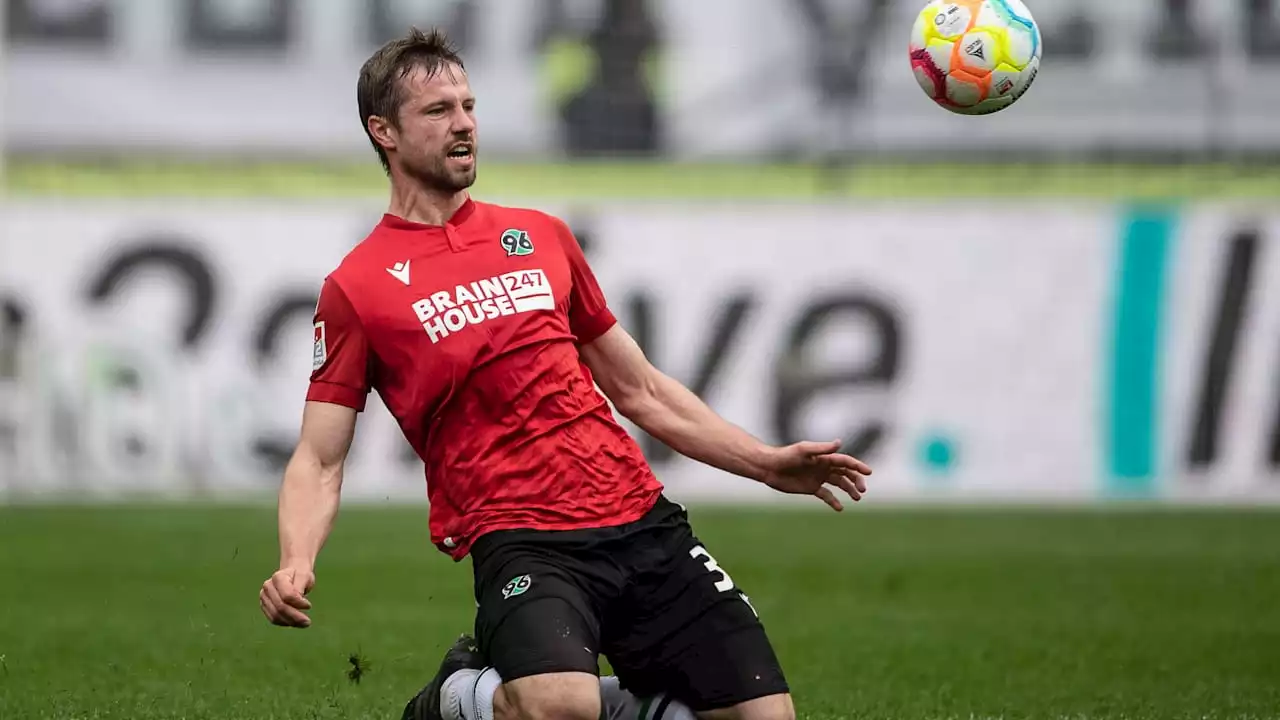 Hannover 96: Julian Börner verrät sein Taschen-Geheimnis