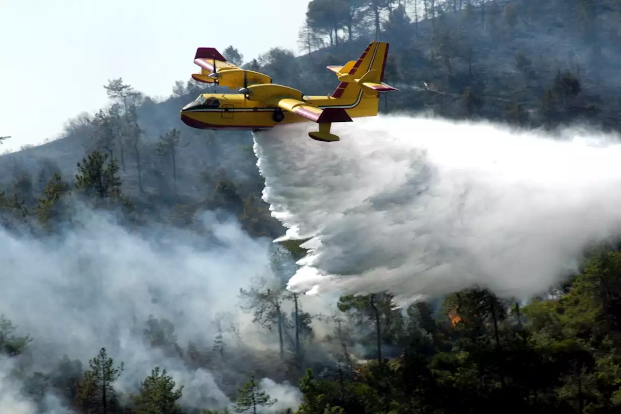 B.C. communities on edge as wildfire shuts down highway, slowing deliveries of fuel, medicine