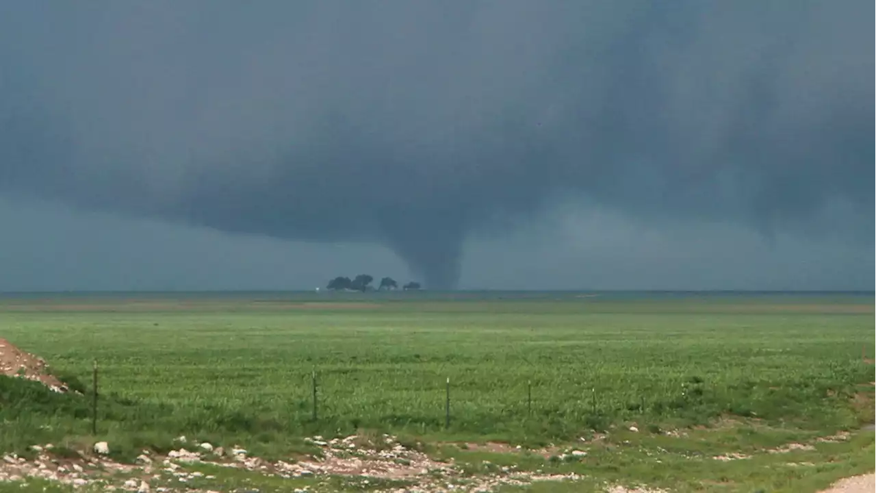 Tornado touches down in Texas panhandle, with hailstorm wreaking havoc