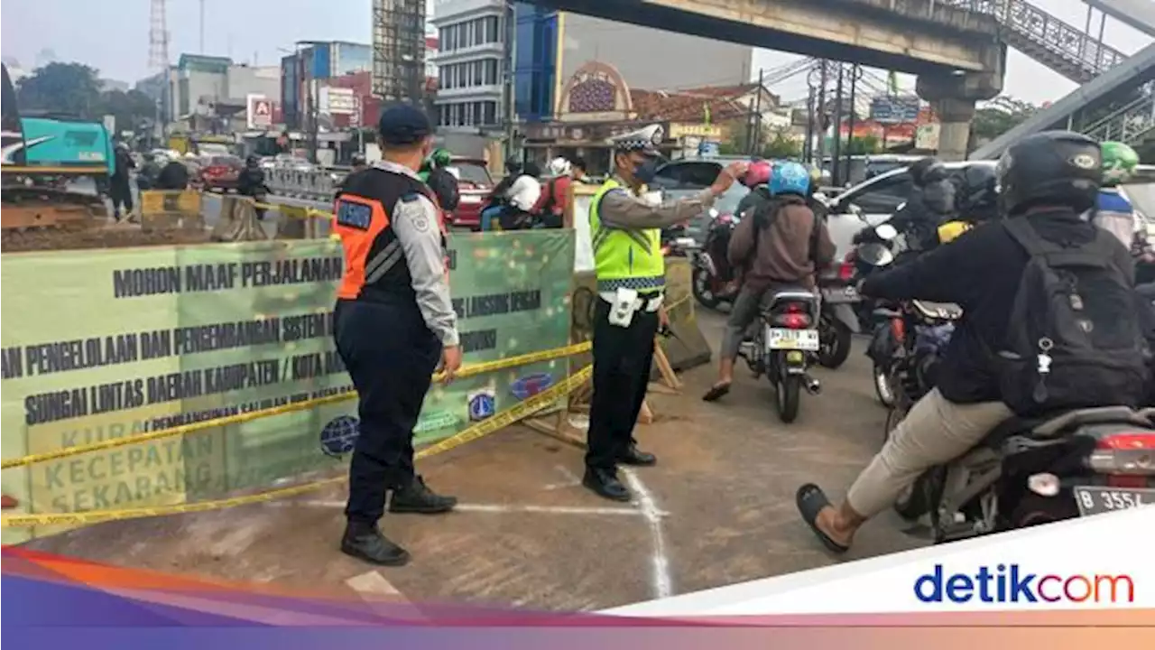 Warga Ngeluh Macet 1 Jam dari Otista ke Kampung Melayu Gegara Proyek Galian