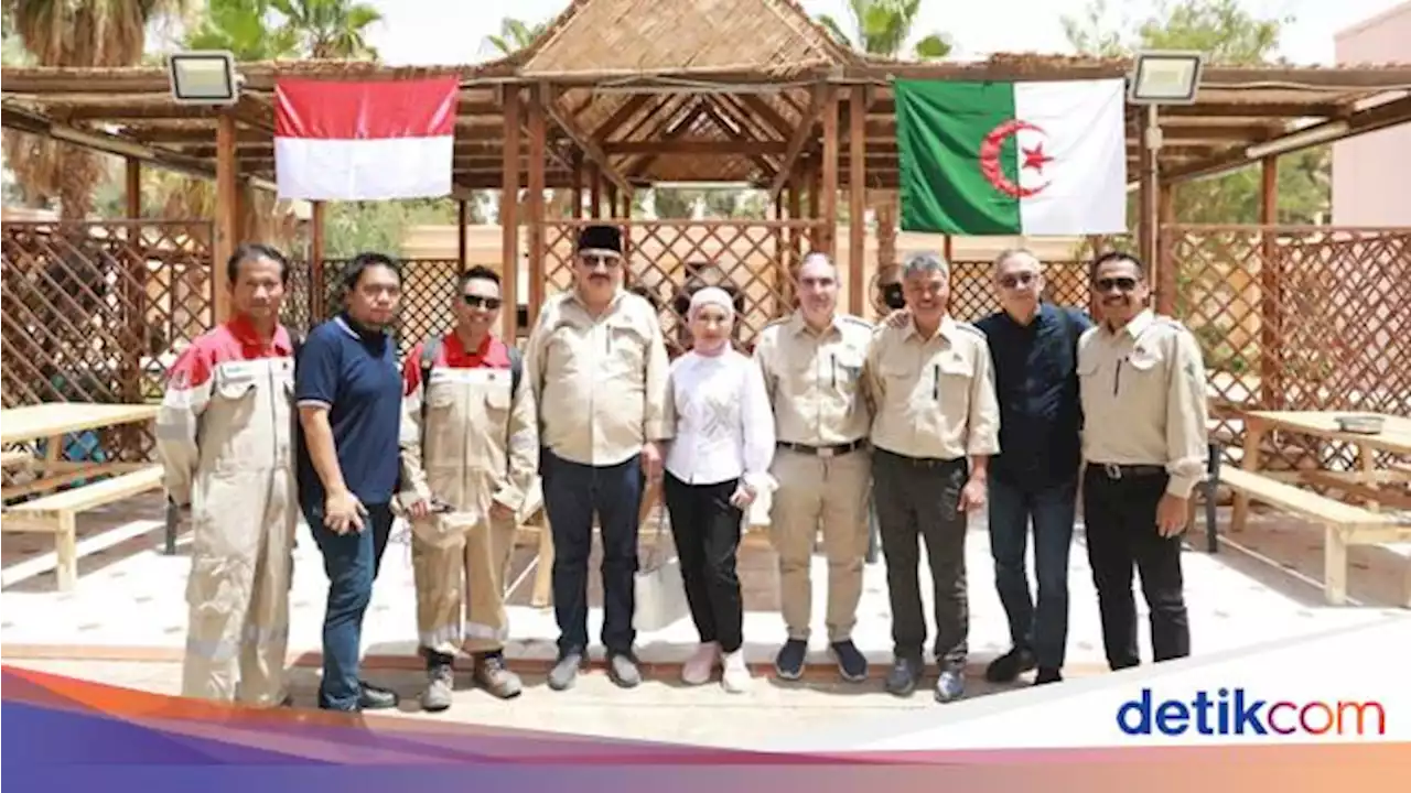 Dirut Pertamina Terabas Gurun Sahara untuk Sapa Pekerja di MLN Algeria