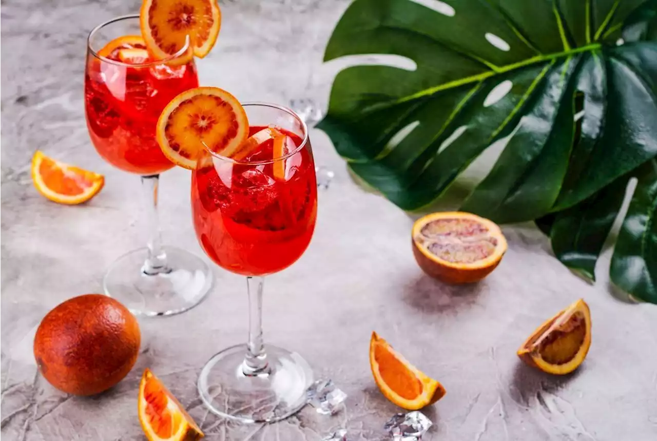 Campari Spritz : voici la recette officielle du cocktail star de l’été 2023