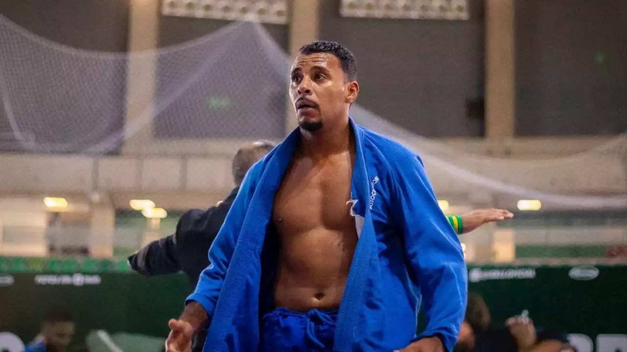 Brasileiro de Jiu-Jitsu da CBJJD consagra faixa-preta campeão ouro duplo