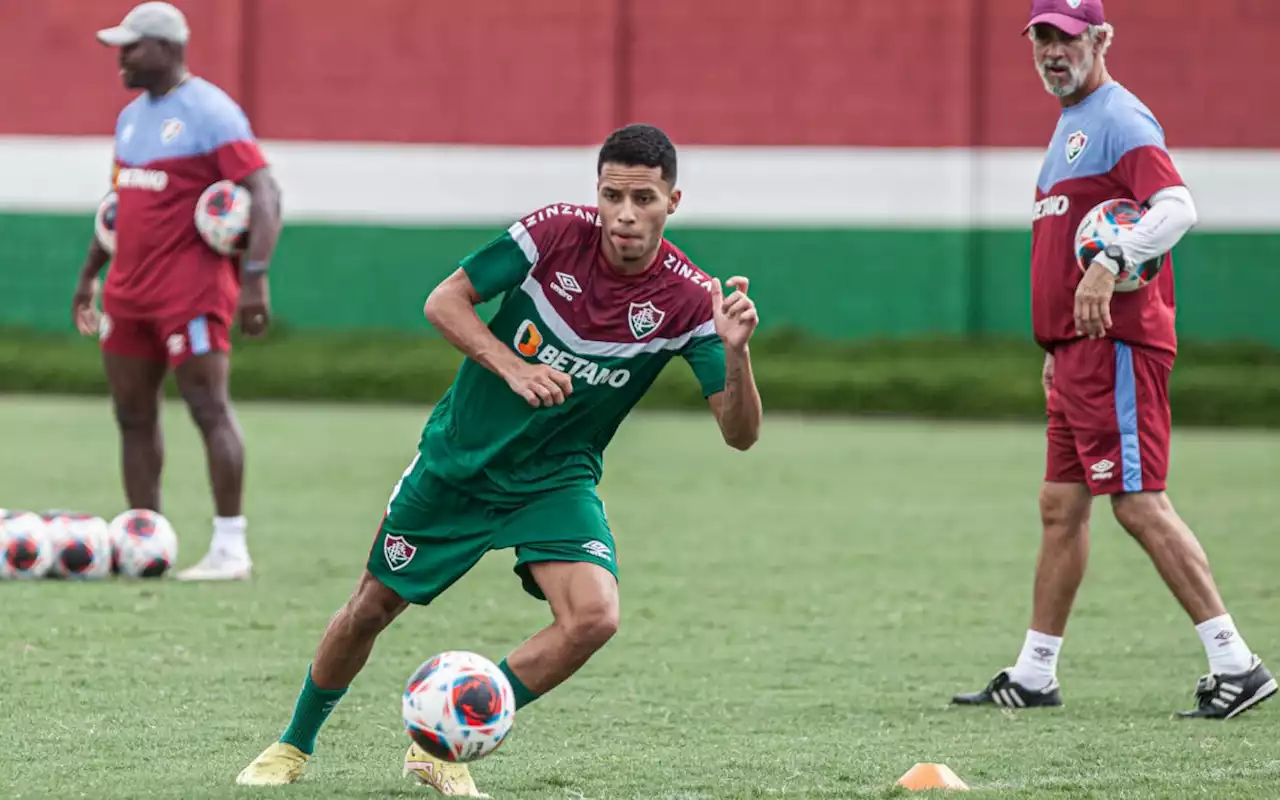 Alexsander volta a se machucar e preocupa o Fluminense | Fluminense | O Dia