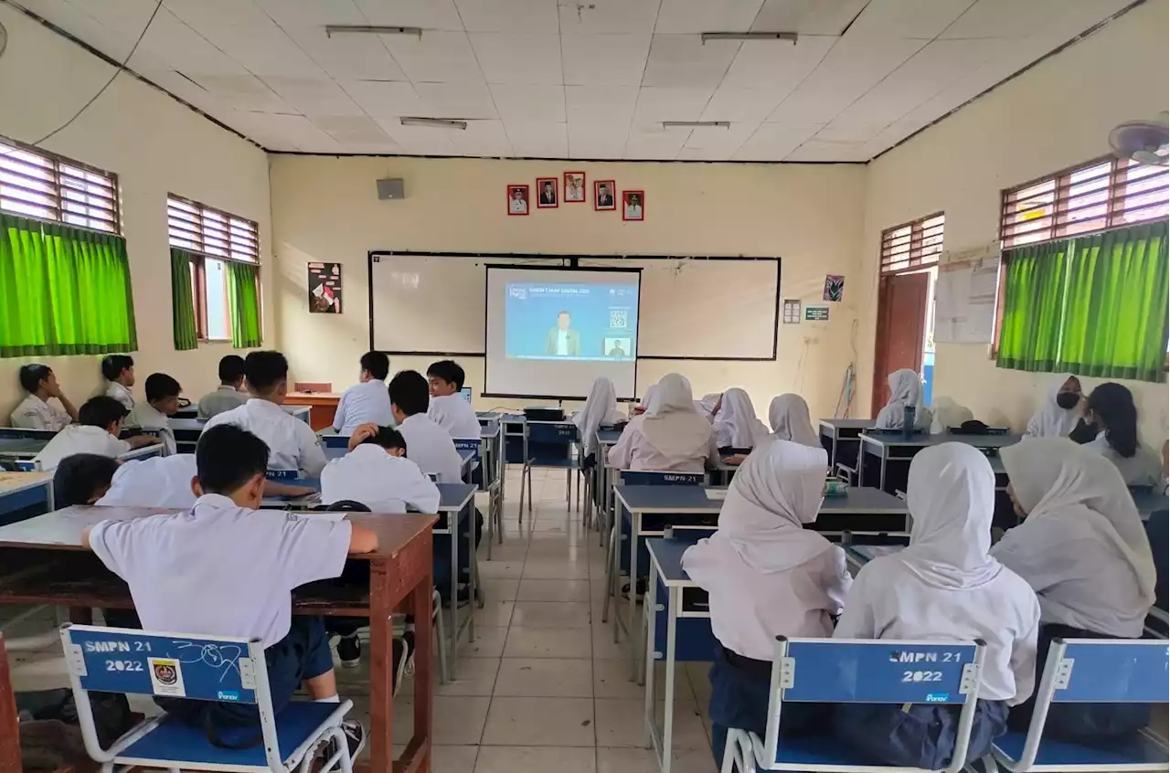 Siswa MTs dan MA Bekasi Diajak Bertanggung Jawab dan Melek Digital