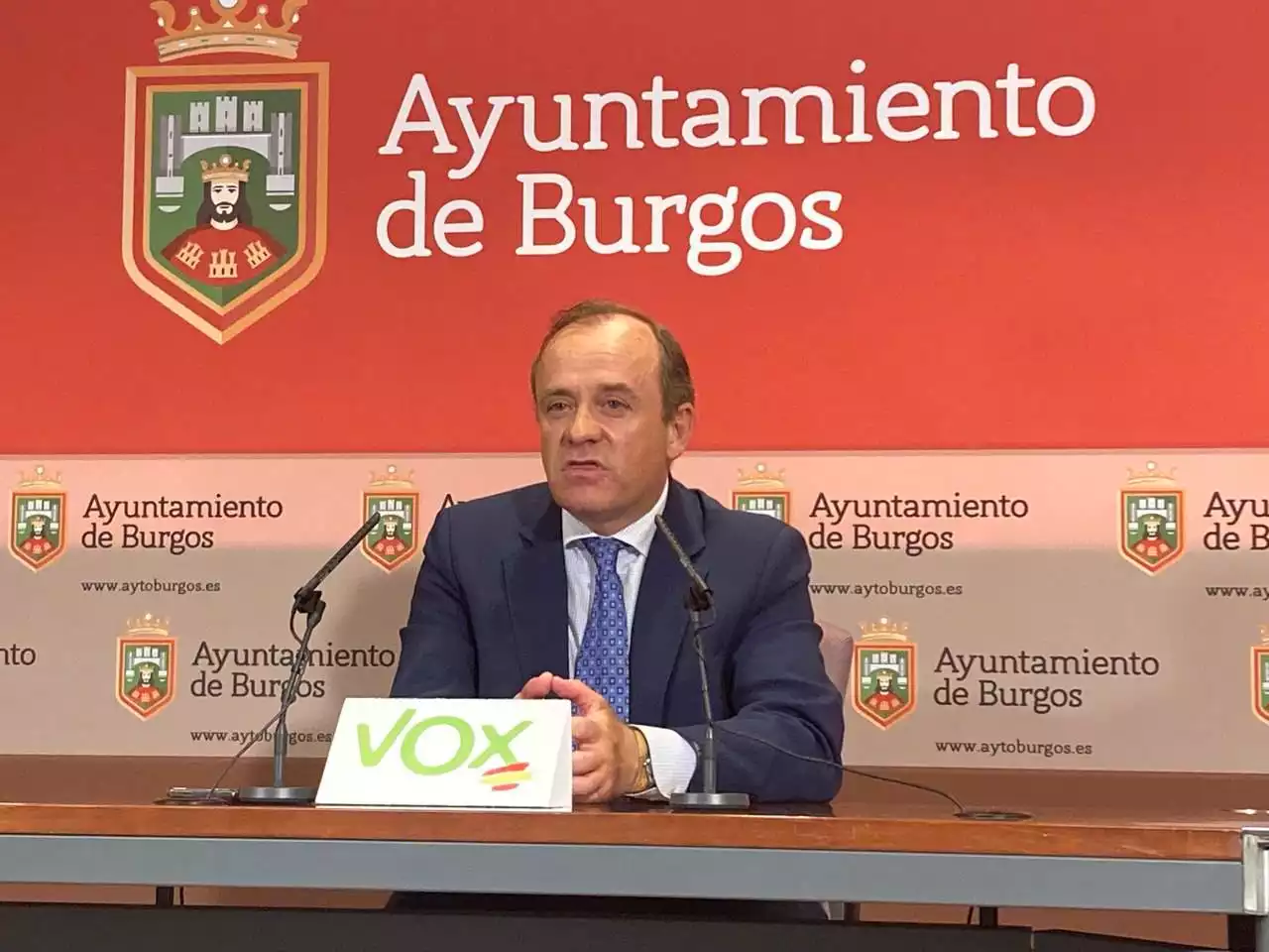 Vox anuncia que tiene un preacuerdo con el PP para gobernar Burgos en coalición