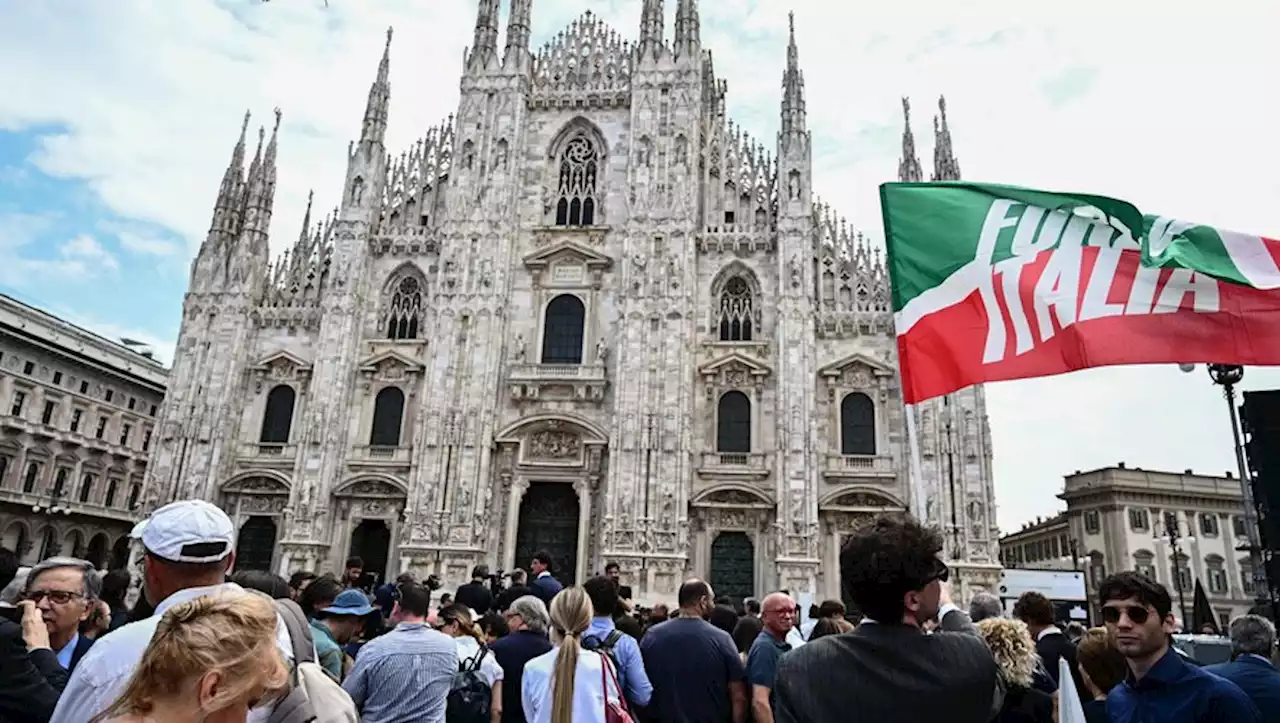 Mort de Silvio Berlusconi : un dernier 'ciao' du peuple italien pour des funérailles d'Etat