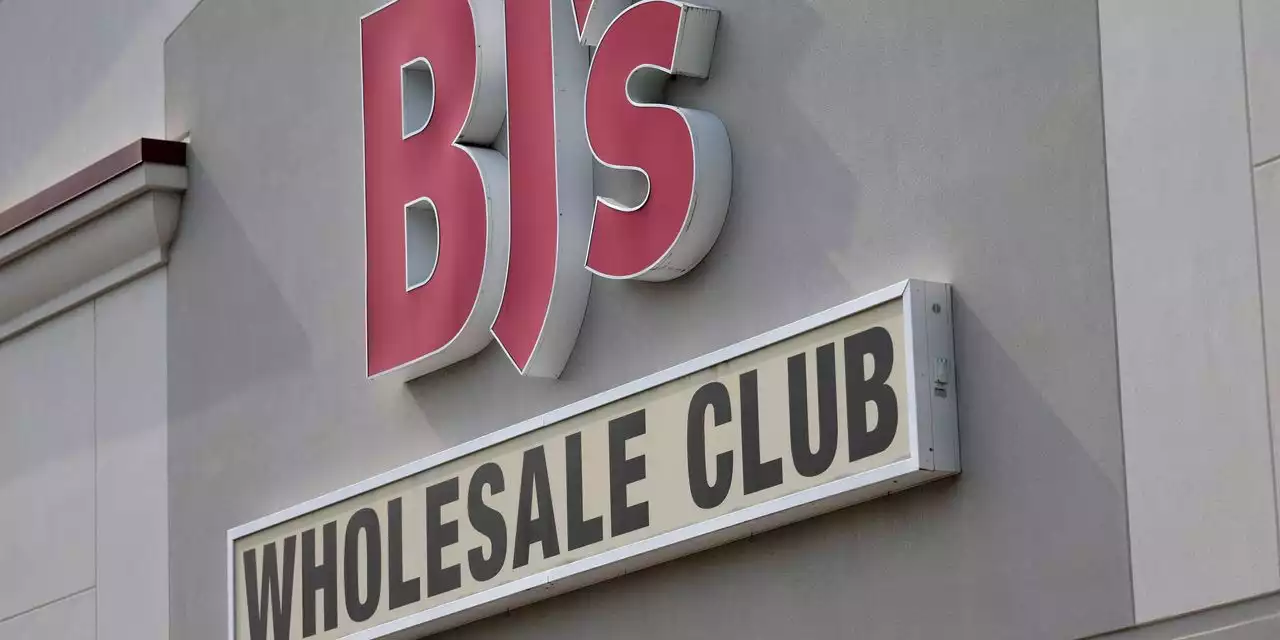 Wholesale prices shrink again, PPI finds, and point to slower inflation ahead