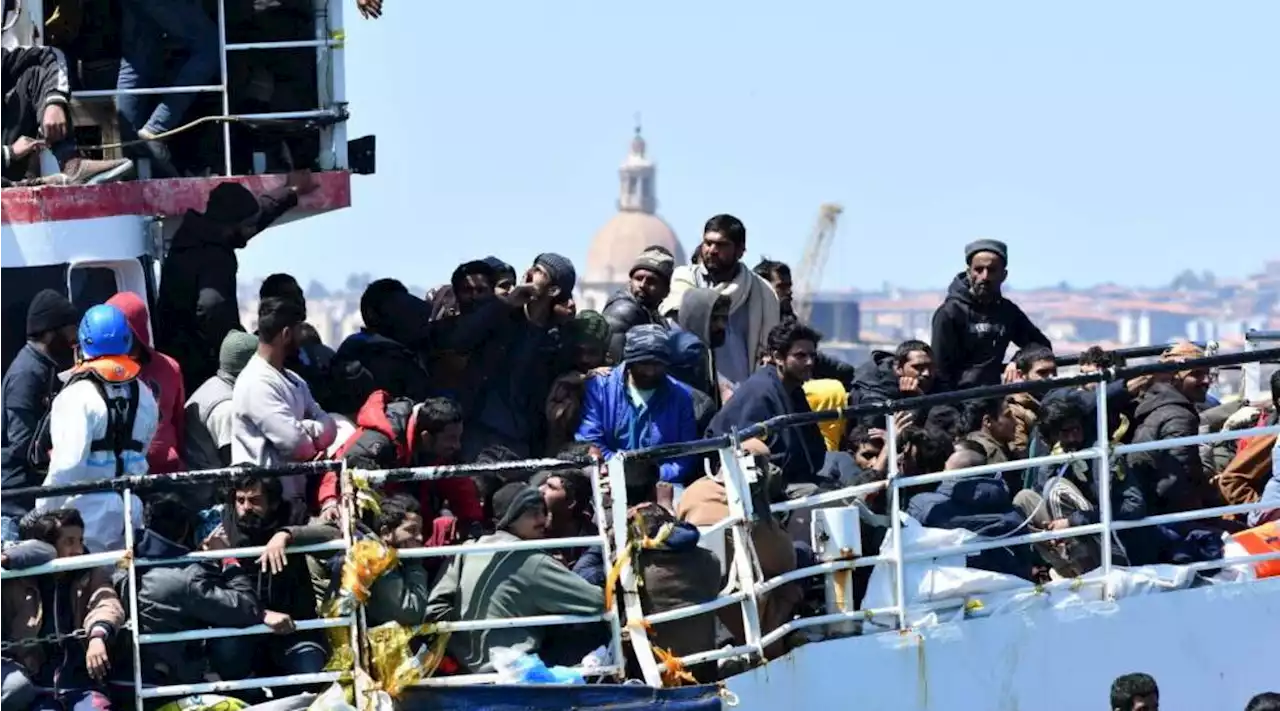 Migranti, Onu: 110 milioni costretti a fuggire nel 2022, è record