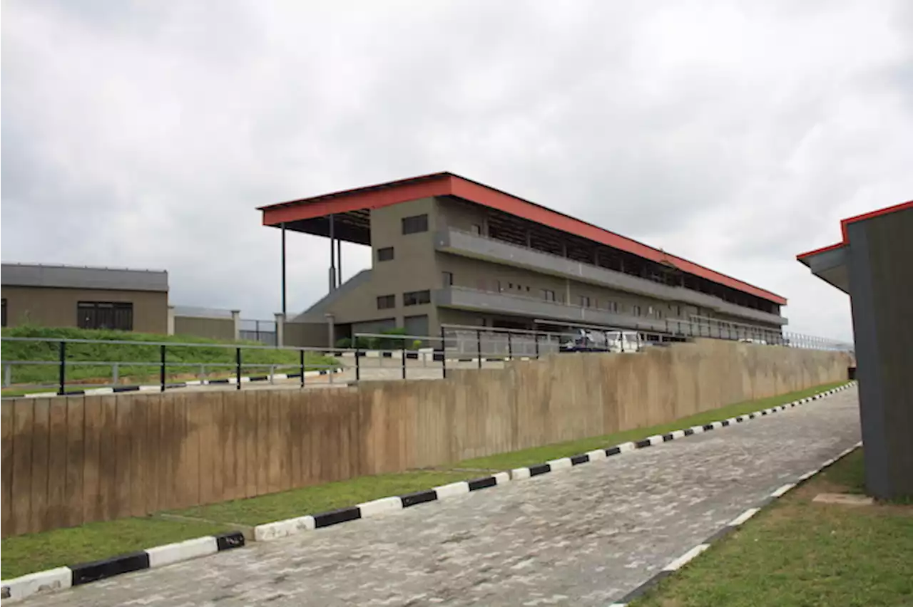 Osun athletes protest poor welfare, block stadium entrance