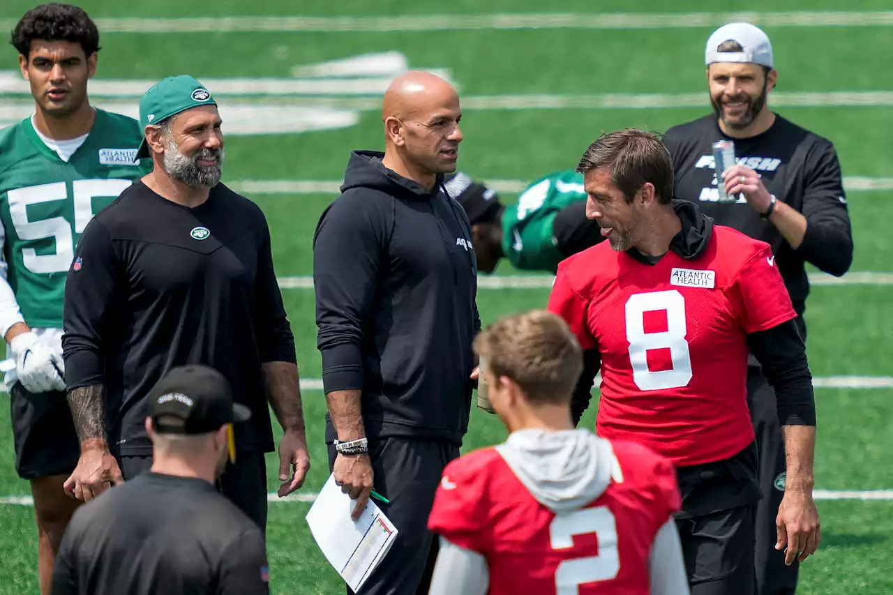 What caught my eye during Jets OTAs — from Rodgers’ mentoring to wideout surprises