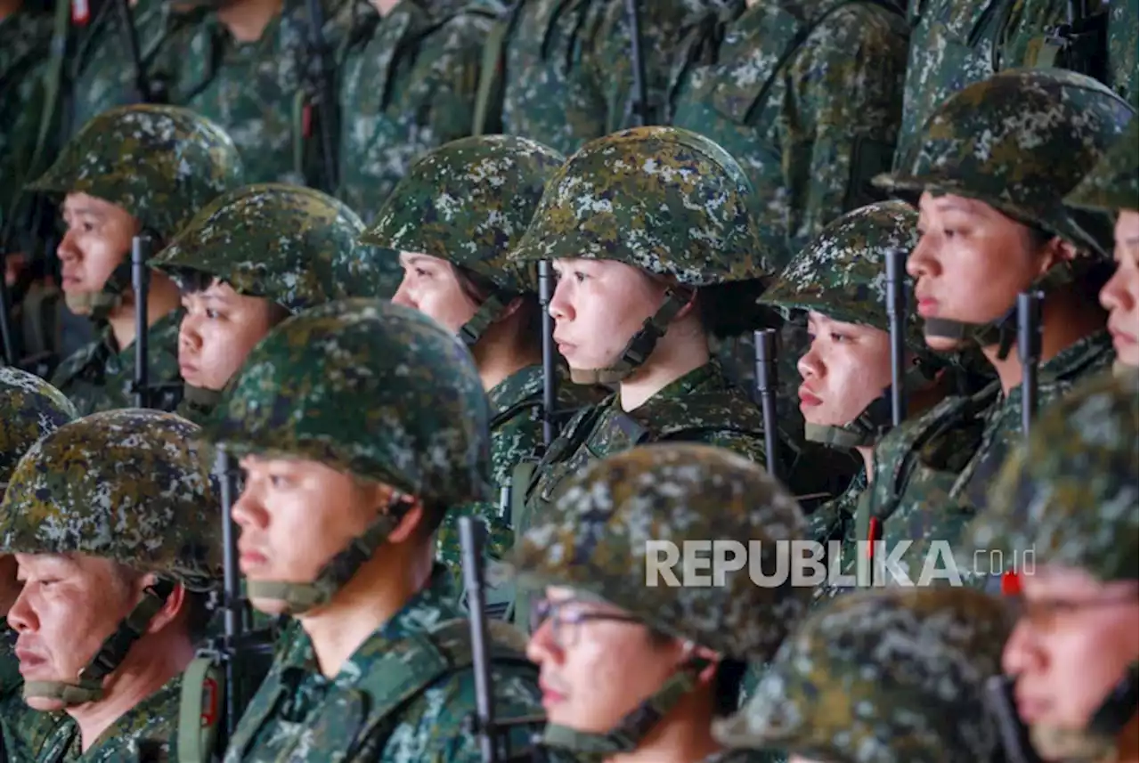 Taiwan Bedakan Tentara Cina dari Senyuman |Republika Online