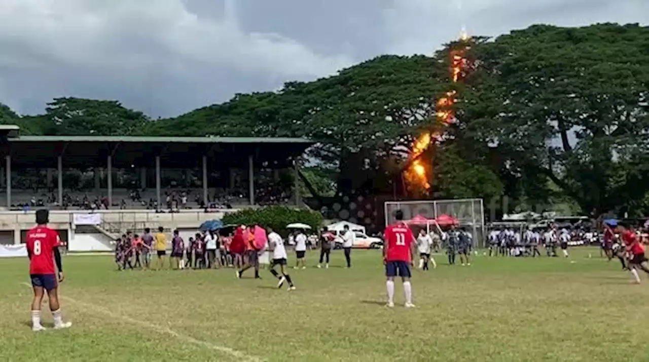 Nigerian Referee Dies On Pitch During Friendly Match After Heavy Rainfall, Thunder Strike | Sahara Reporters