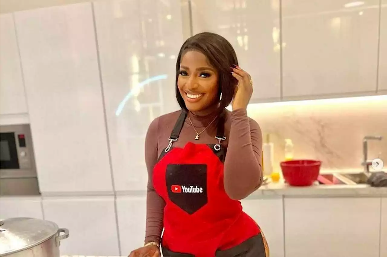 Nigerian chef sets new record after cooking non-stop for four days