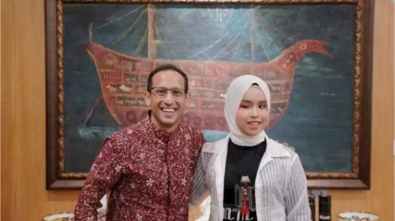 Nadiem Makarim Kasih Beasiswa ke Putri Ariani Dianggap Kurang Tepat: Urus Dulu Gaji Guru!