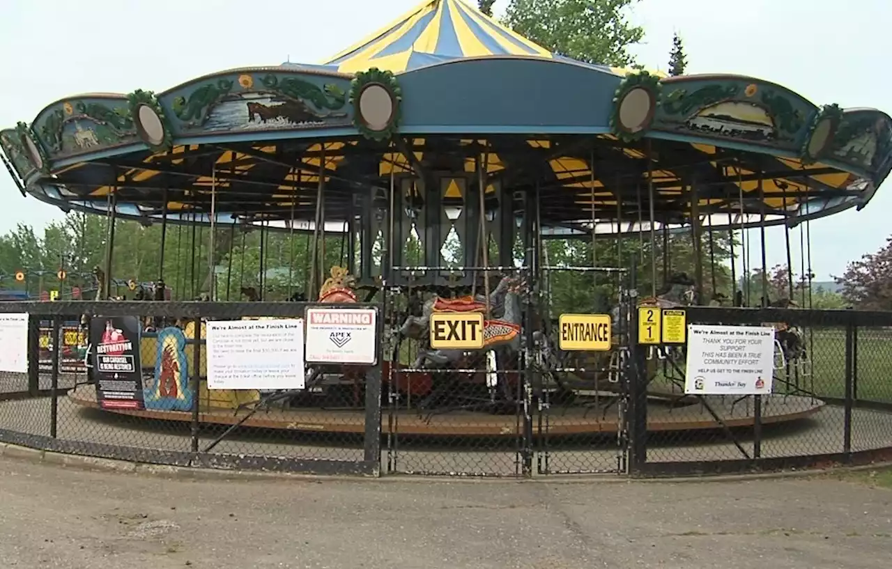 Chippewa Park carousel gets its canopy back