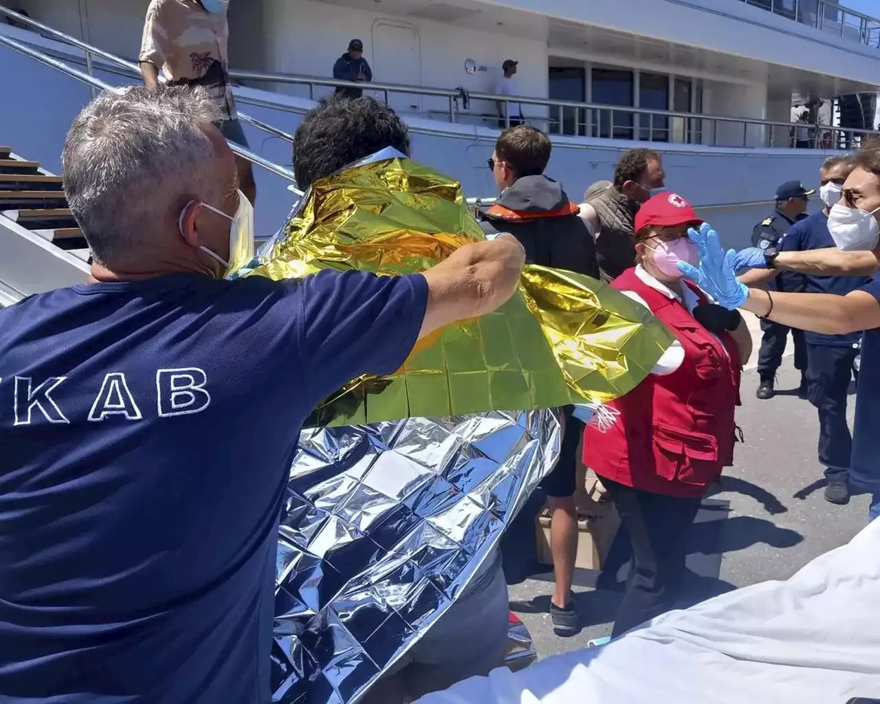 At least 78 migrants dead and dozens feared missing after fishing vessel sinks off Greece