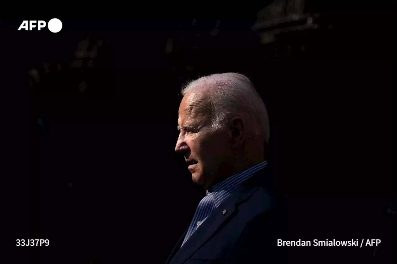 Pour Biden, face aux inculpations de Trump, le silence est d'or