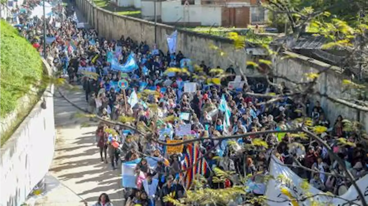 Nueva jornada de protesta en Jujuy: docentes realizarán una marcha de antorchas