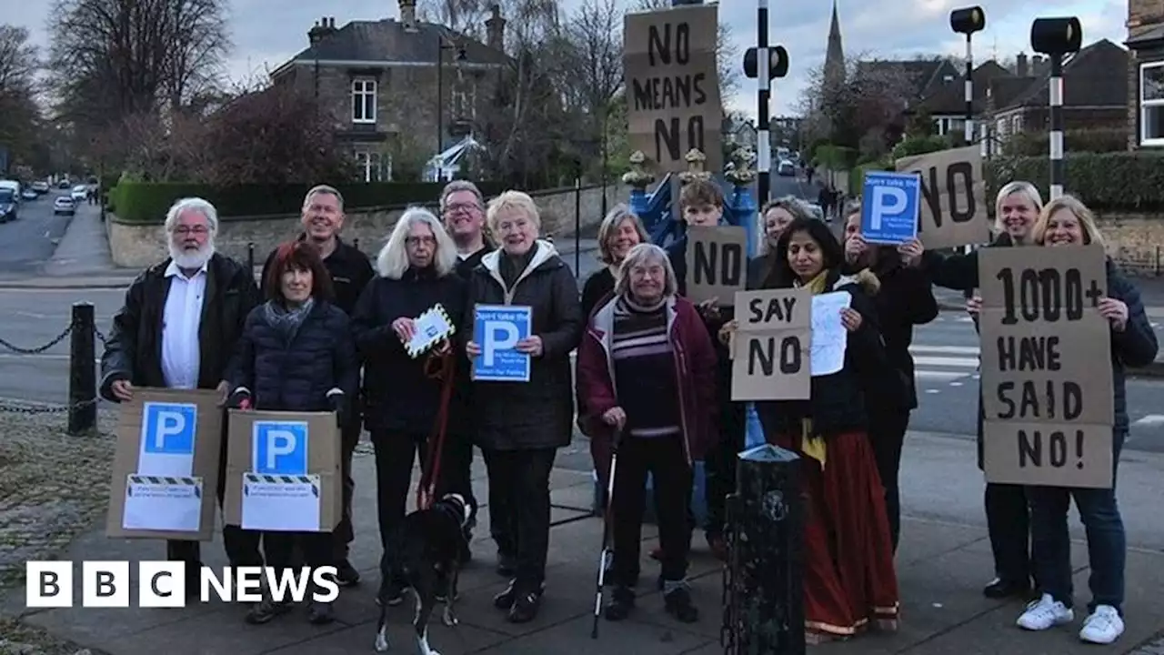 Sheffield Park Hill parking zone plan scrapped after protests