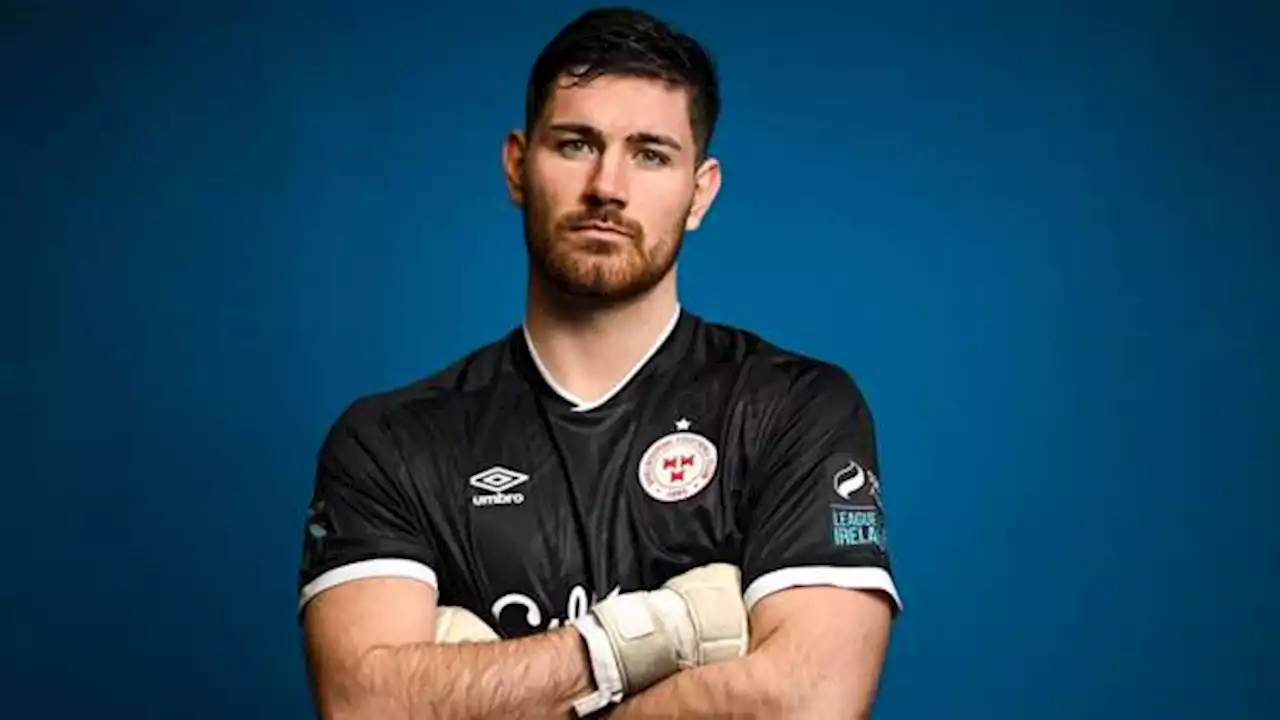 Goalkeeper quits to join Love Island