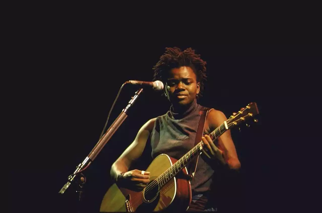 Tracy Chapman Tops a Billboard Chart for the First Time Since 2000, Driven by Luke Combs’ ‘Fast Car’