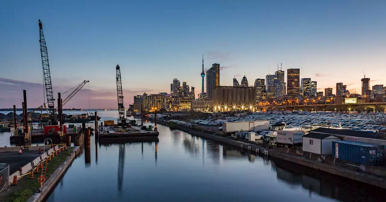 Toronto is getting a new pedestrian bridge linking mainland to artificial island