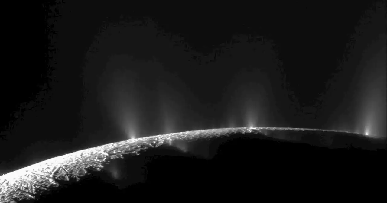 La Nasa encontró un mineral clave para la vida en una de las lunas de Saturno