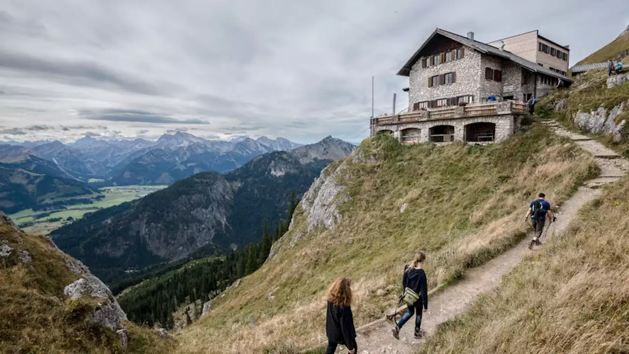 Wandern: Von Hütte zu Hütte in den Bergen - so klappt es