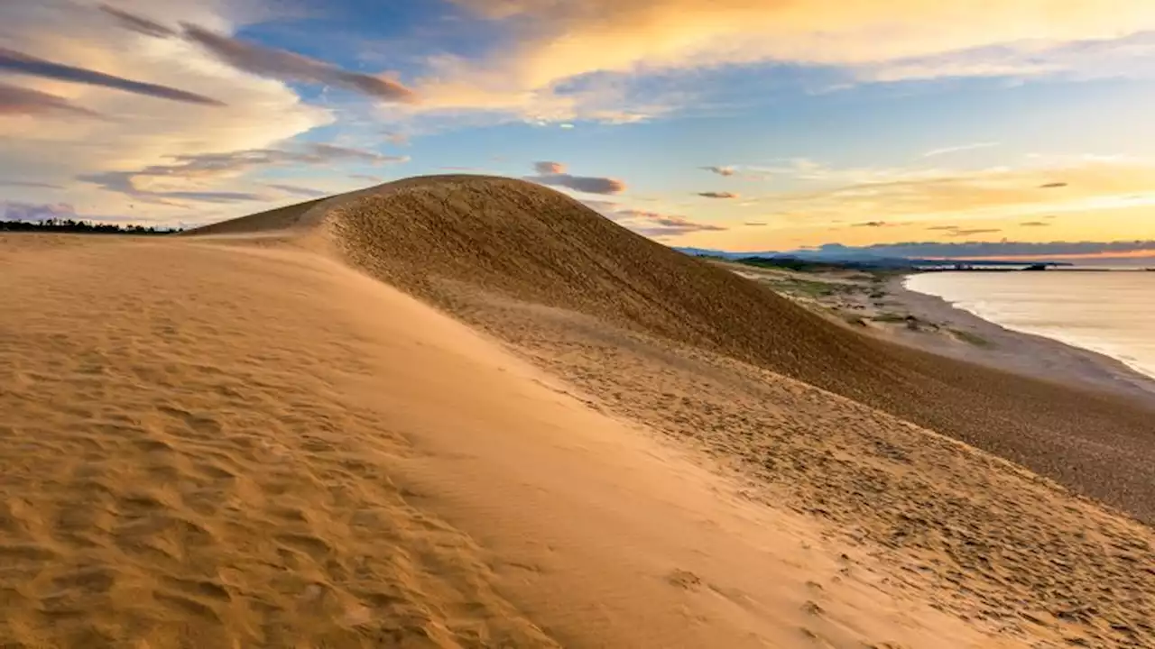 Japan’s otherworldly disappearing desert | CNN