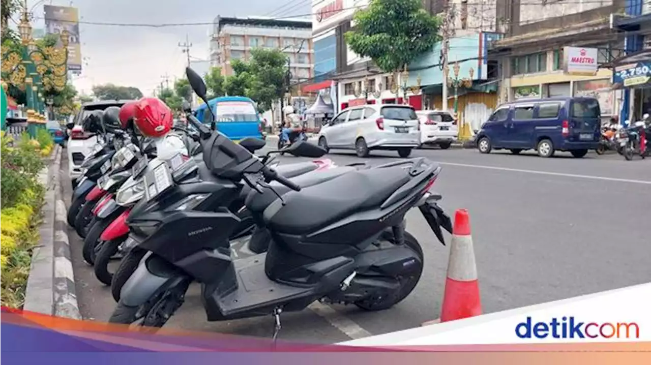 Jukir Tarik Parkir Lebihi Normal di Kayutangan Malang Disorot Warganet