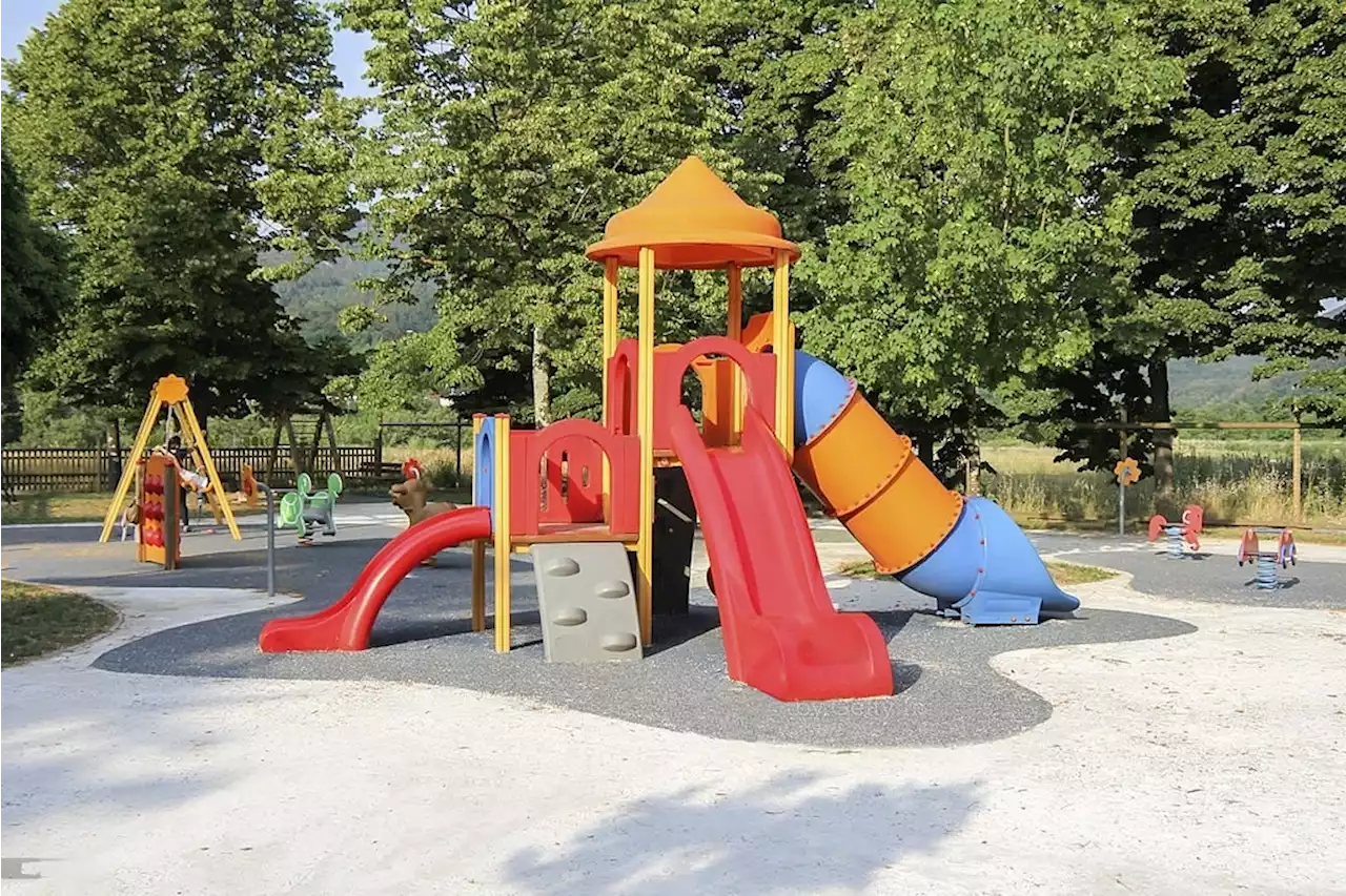 Dos niños quedaron con quemaduras tras jugar en parque que fue rociado con ácido