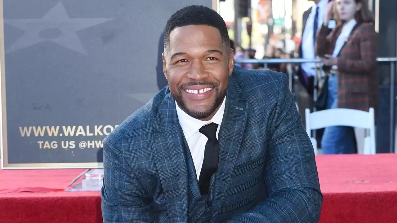 Michael Strahan Celebrates as Twin Daughters Graduate From High School