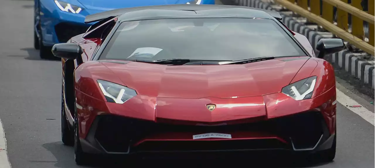 Italie : des influenceurs en Lamborghini provoquent la mort d'un enfant