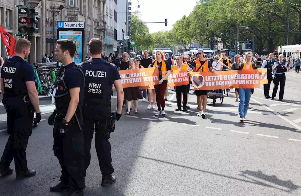 Schon wieder Chaos: „Letzte Generation“ mit unangemeldetem Protest in Köln