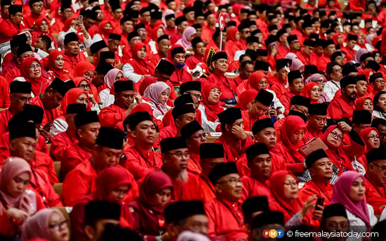 Oh peliknya Umno