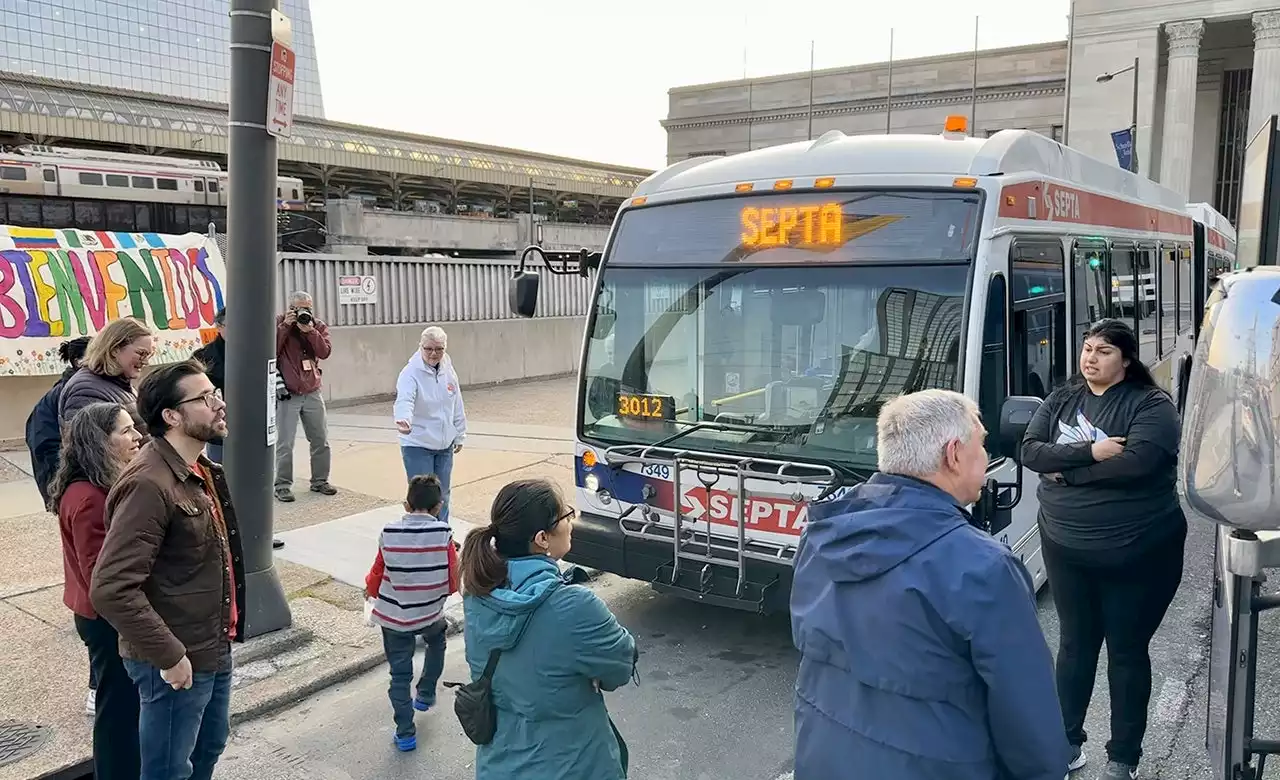 Texas Gov. Greg Abbott sends busload of migrants to Los Angeles: 'Border towns remain overrun and overwhelmed'