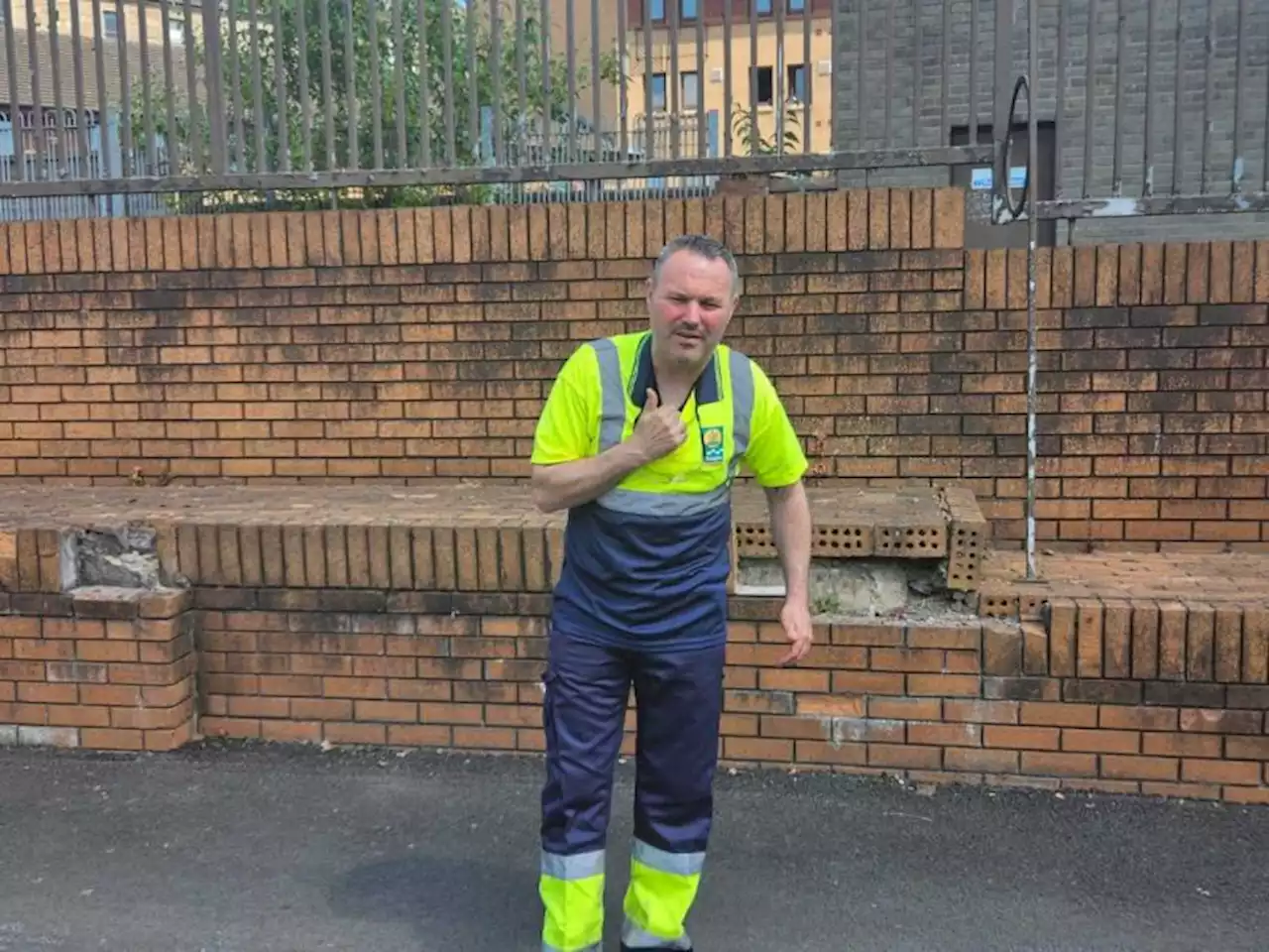 Glasgow’s refuse workers say we are 'sweltering inside bin lorries'