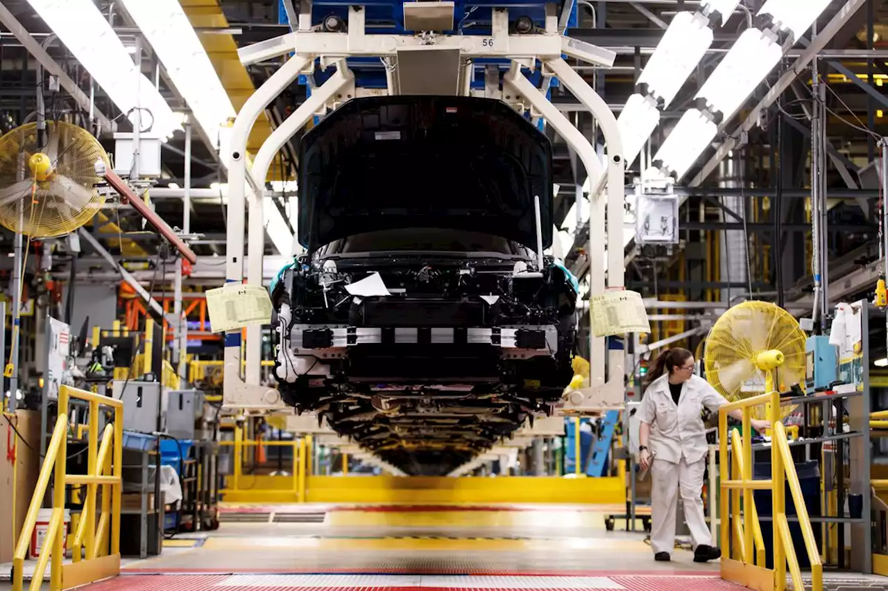 Canadian manufacturing sales up slightly in April on strength in auto parts sector