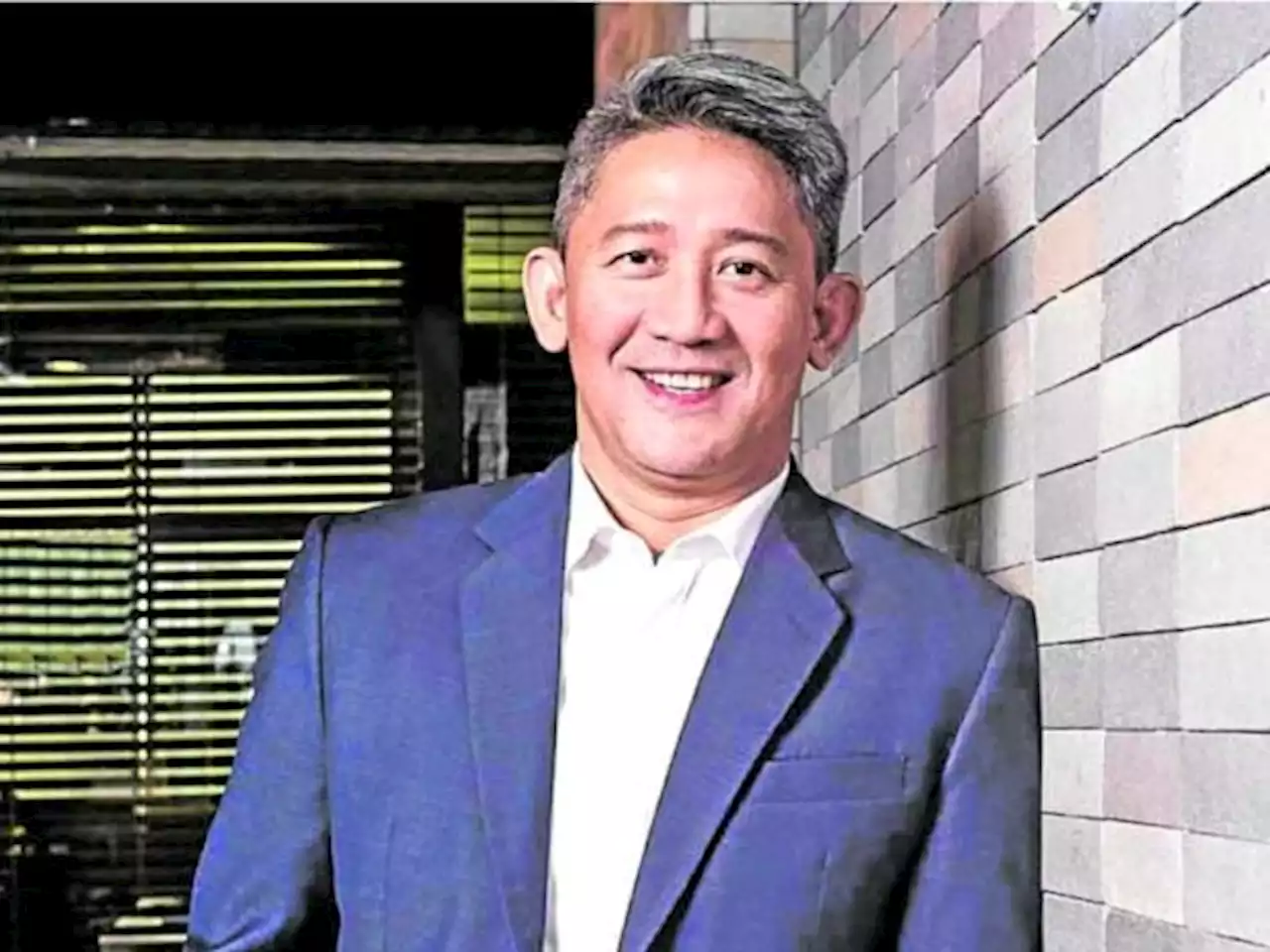 Fermin retires as Max’s Group CEO; Trota back in the saddle