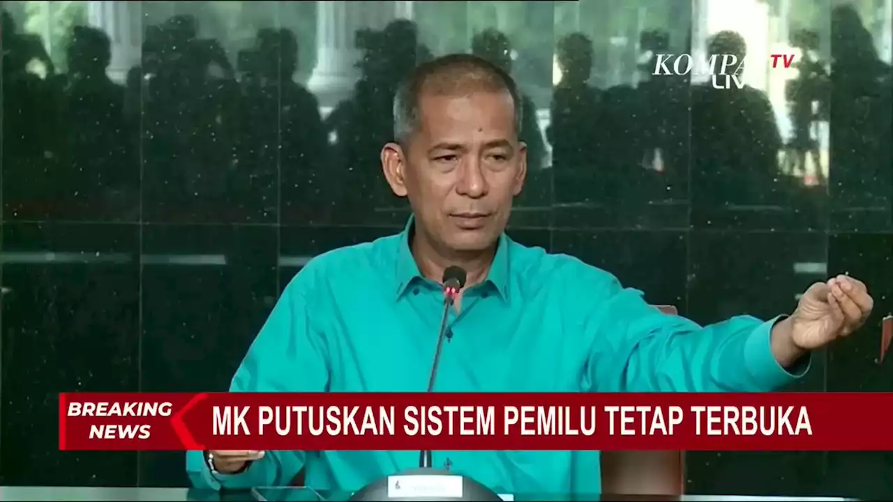 Bukan ke Polisi, MK Akan Laporkan Denny Indrayana ke Organisasi Advokat!