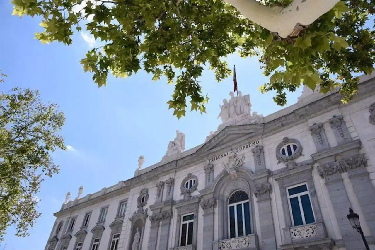 El Supremo confirma la absolución por delito medioambiental al gestor del macrovertedero que ardió en Madrid en 2015