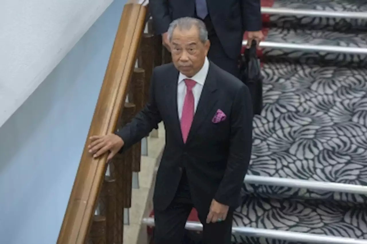 Muhyiddin: Don’t raise public healthcare fees at a time when Malaysians are feeling the pinch