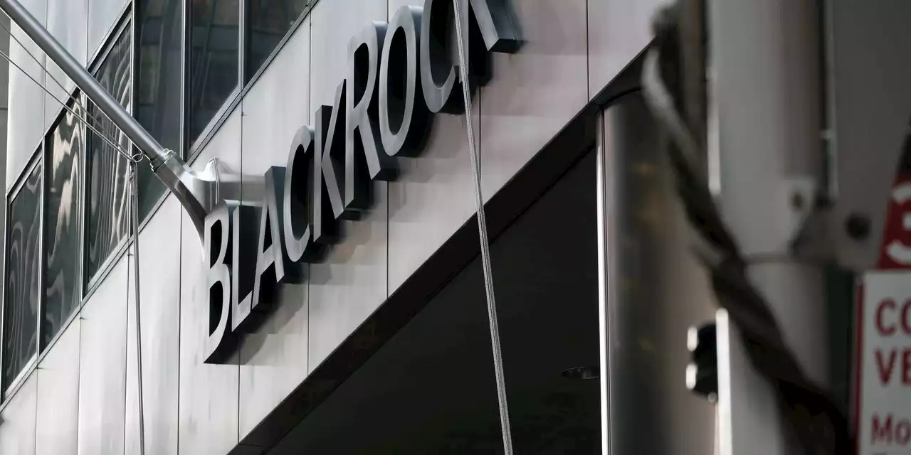 Why BlackRock is reportedly close to applying for Bitcoin ETF, despite regulatory pressure on crypto