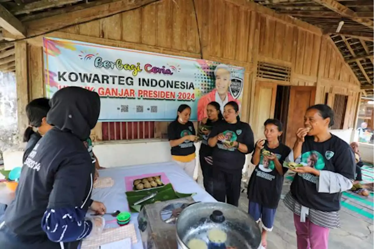 Relawan Kowarteg Gelar Pelatihan Pembuatan Kue di Blitar