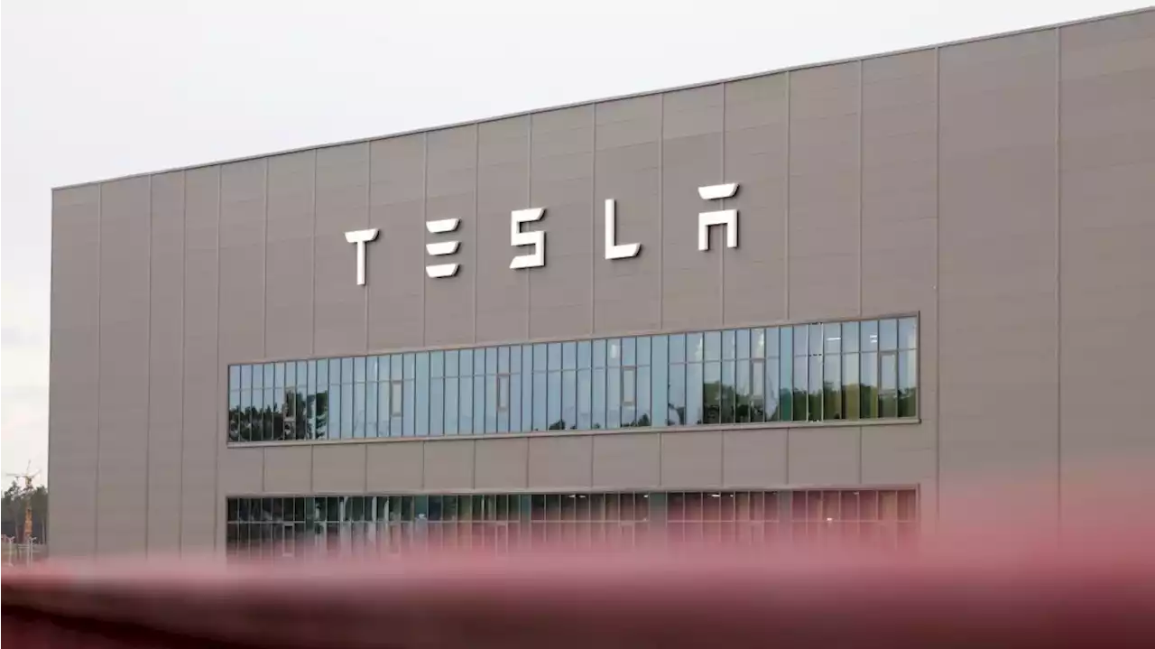 Tesla puso fin a la racha alcista récord tras subir un 41%